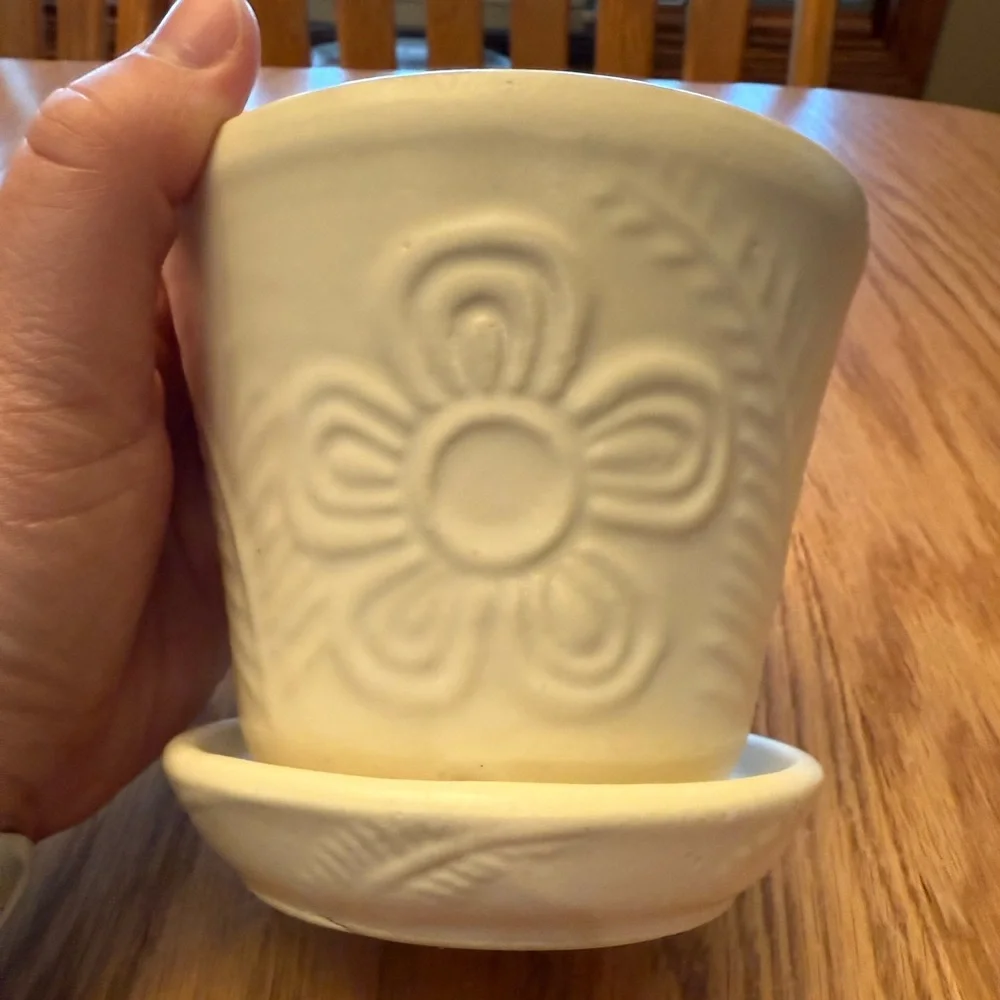 Vintage Cream Ceramic Planter Pot with Saucer Bottom